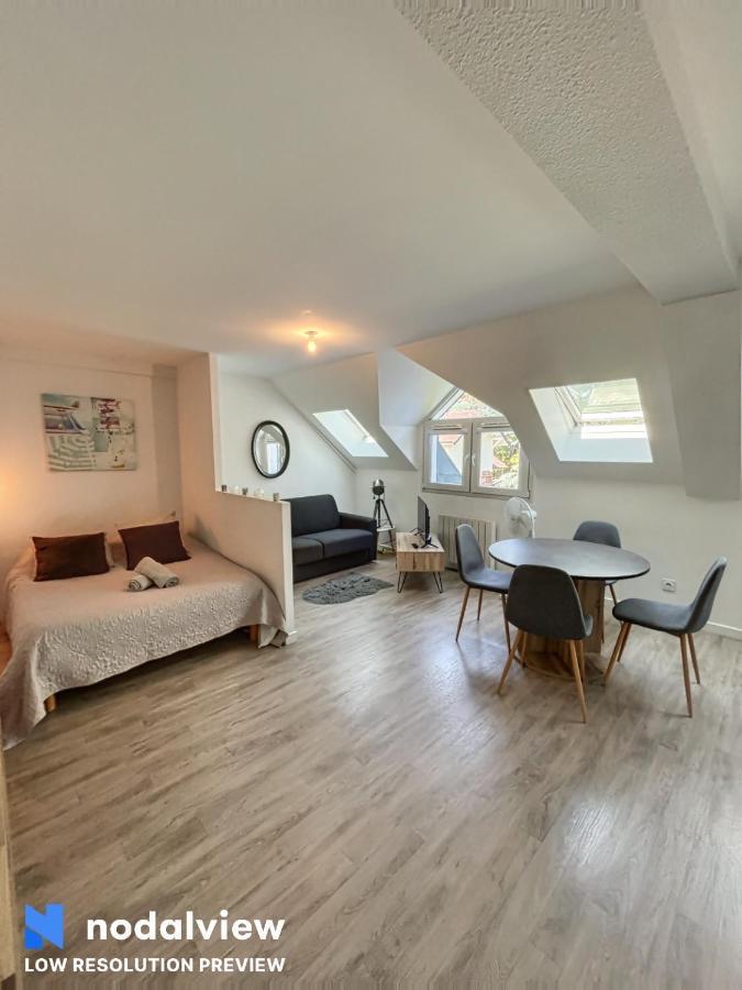 Magnifique T1 Bis Triangle D Or - Parking - Wifi Appartement Annecy Buitenkant foto